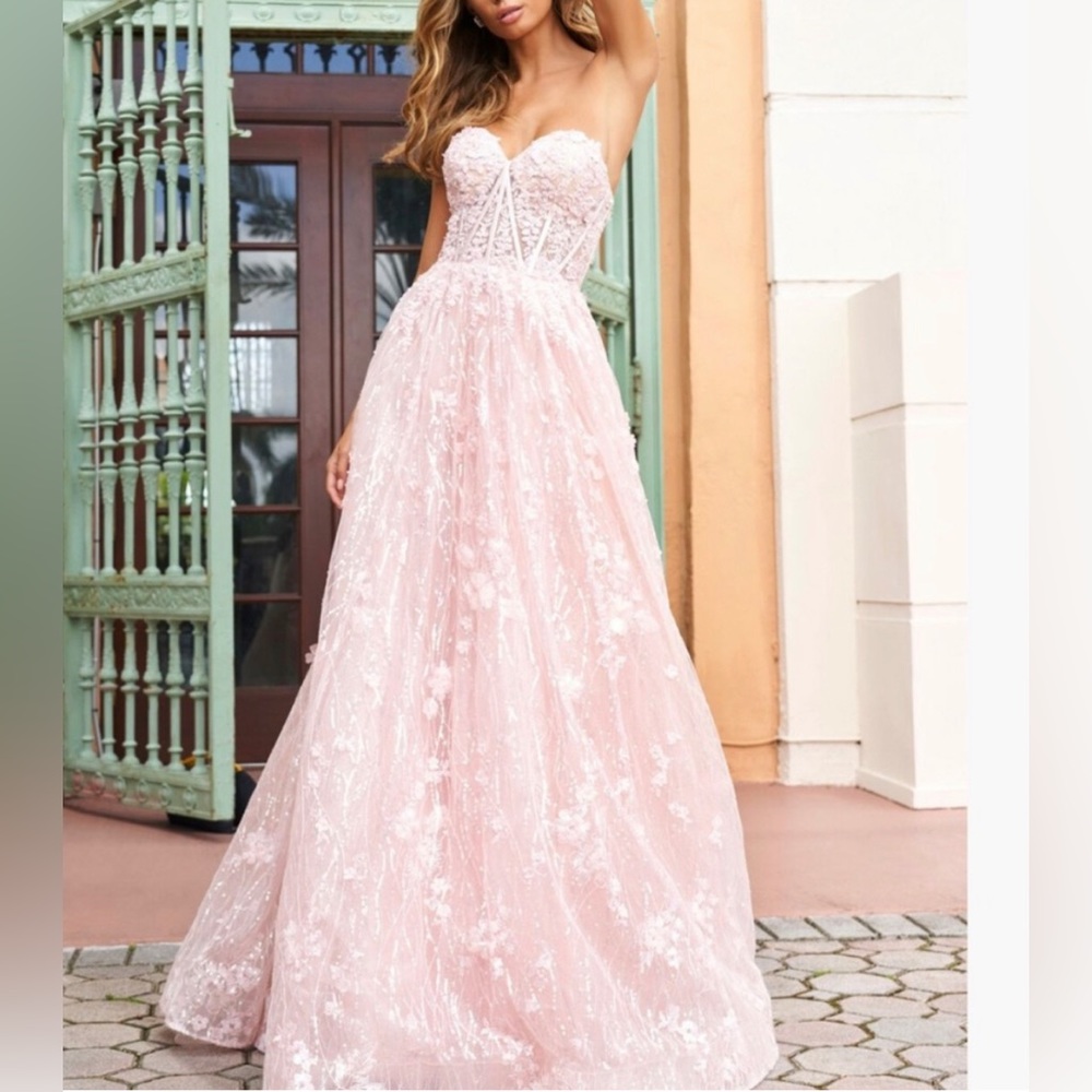 Sherri Hill #54305 worn 2x. Size 2 Fits 2-4,*Perfect condition* dry cleaned
